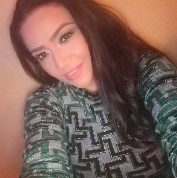 Meet your Posher, Jessica - Picture 2 of 3